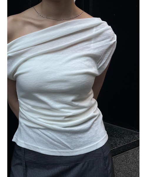 tシャツ 「ZOZO限定」アシンメトリー オフショルダー 半袖トップス レディース セール】【ZOZO限定】アシンメトリー オフショルダー 半袖