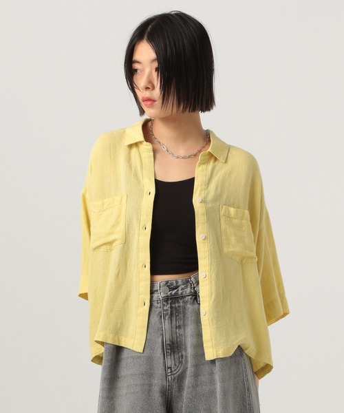 BAYFLOW(ベイフロー)の「リネンクロップド半袖シャツ(シャツ/ブラウス・レディース・ライトイエロー/チャコール/グレー/レッド/オフホワイト・FREE)」の5枚目の写真