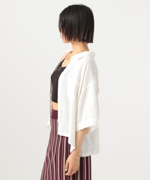 BAYFLOW(ベイフロー)の「リネンクロップド半袖シャツ(シャツ/ブラウス・レディース・ライトイエロー/チャコール/グレー/レッド/オフホワイト・FREE)」の18枚目の写真
