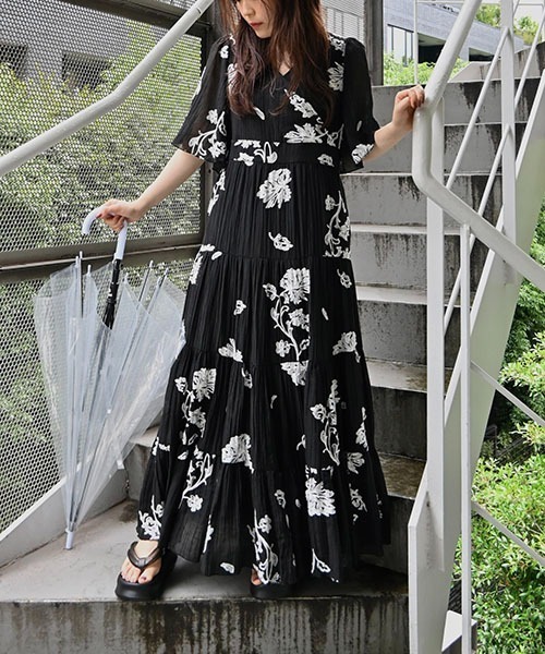 セール】embroidery cachecoeur panel tiered OP（ワンピース