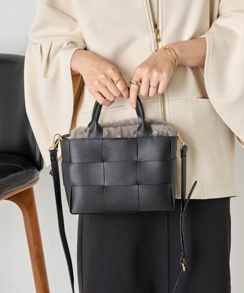 Jena espace merveilleux（ジェナ　エスパスメルヴェイユ）の「マルチWAYファーバッグ（トートバッグ・レディース・ブラック/モカ・FREE）」の3枚目の写真