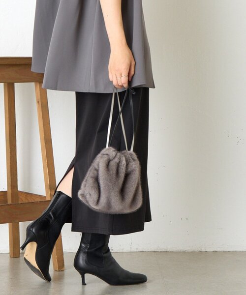 Jena espace merveilleux（ジェナ　エスパスメルヴェイユ）の「マルチWAYファーバッグ（トートバッグ・レディース・ブラック/モカ・FREE）」の4枚目の写真