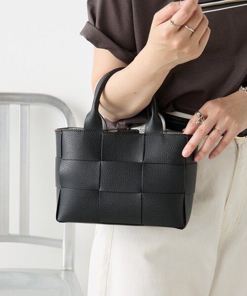 Jena espace merveilleux（ジェナ　エスパスメルヴェイユ）の「マルチWAYファーバッグ（トートバッグ・レディース・ブラック/モカ・FREE）」の5枚目の写真