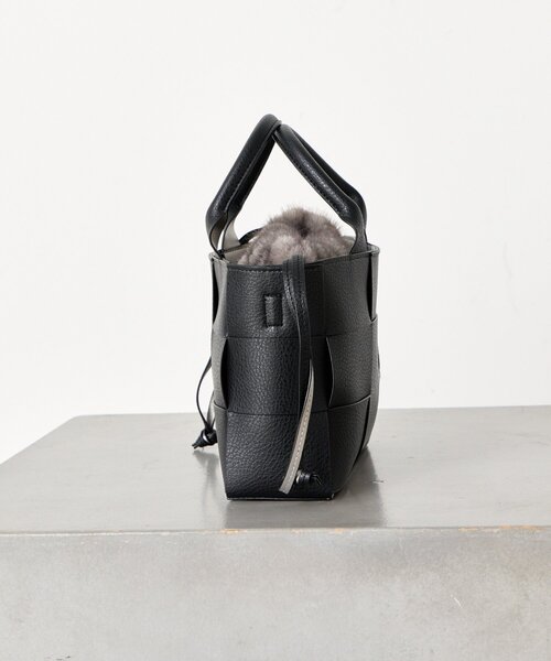 Jena espace merveilleux（ジェナ　エスパスメルヴェイユ）の「マルチWAYファーバッグ（トートバッグ・レディース・ブラック/モカ・FREE）」の7枚目の写真