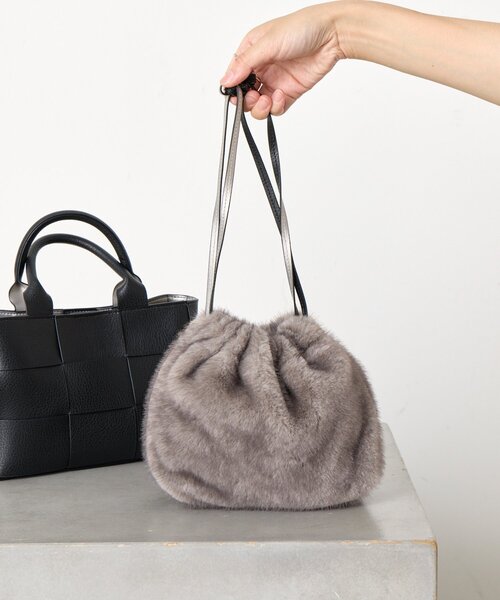 Jena espace merveilleux（ジェナ　エスパスメルヴェイユ）の「マルチWAYファーバッグ（トートバッグ・レディース・ブラック/モカ・FREE）」の11枚目の写真