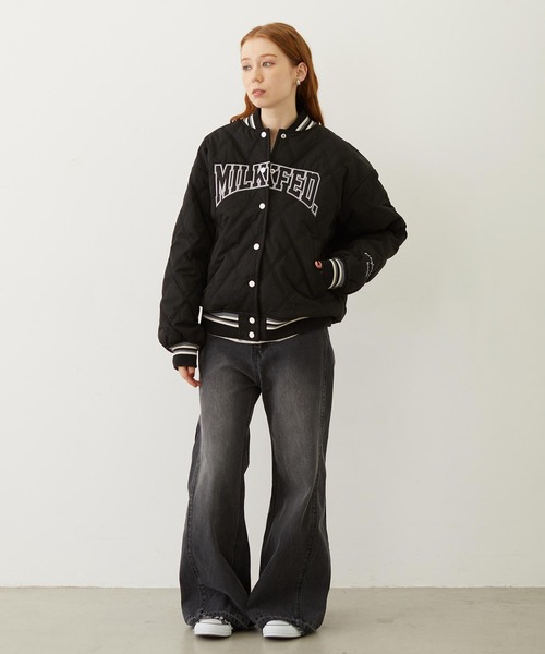 MILKFED.（ミルクフェド）の「SATIN LOGO PATCH QUILTED JACKET（スタジャン・レディース・オフホワイト/ライトブルー/ブラック・S/M）」の7枚目の写真