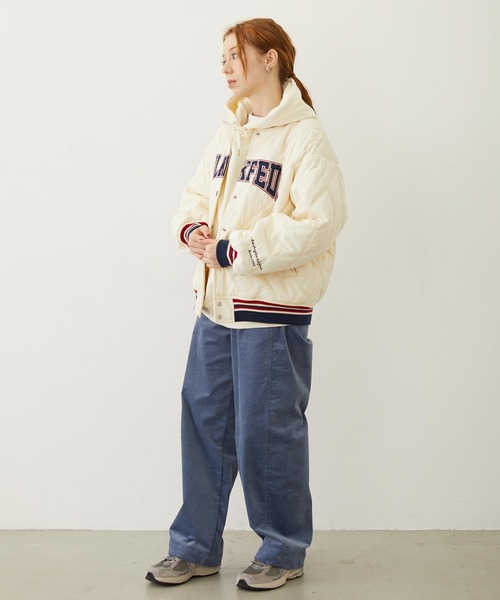 MILKFED.（ミルクフェド）の「SATIN LOGO PATCH QUILTED JACKET（スタジャン・レディース・オフホワイト/ライトブルー/ブラック・S/M）」の18枚目の写真