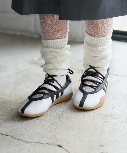 FREAK'S STORE(フリークスストア)の「adidas/アディダス TAEKWONDO MEI BALLET W/テコンドー メイ バレエ(バレエシューズ・レディース・ホワイト/レッド/ブラック/シルバー/その他9・23.5cm/24.0cm/24.5cm)」の12枚目の写真