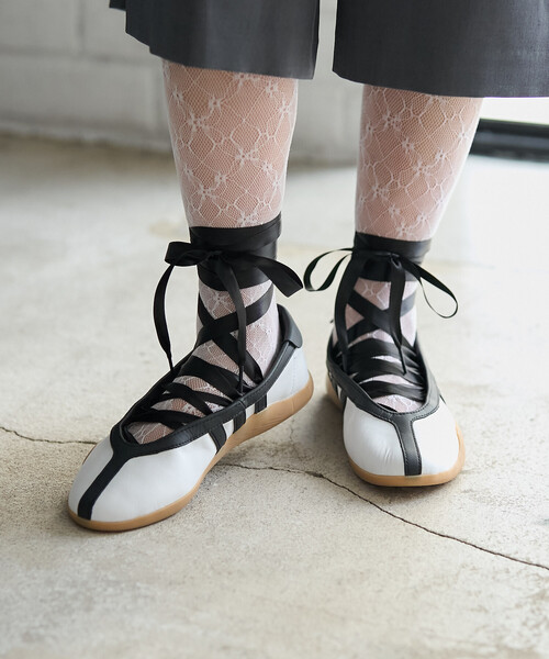 FREAK'S STORE(フリークスストア)の「adidas/アディダス TAEKWONDO MEI BALLET W/テコンドー メイ バレエ(バレエシューズ・レディース・ホワイト/レッド/ブラック/シルバー/その他9・23.5cm/24.0cm/24.5cm)」の22枚目の写真