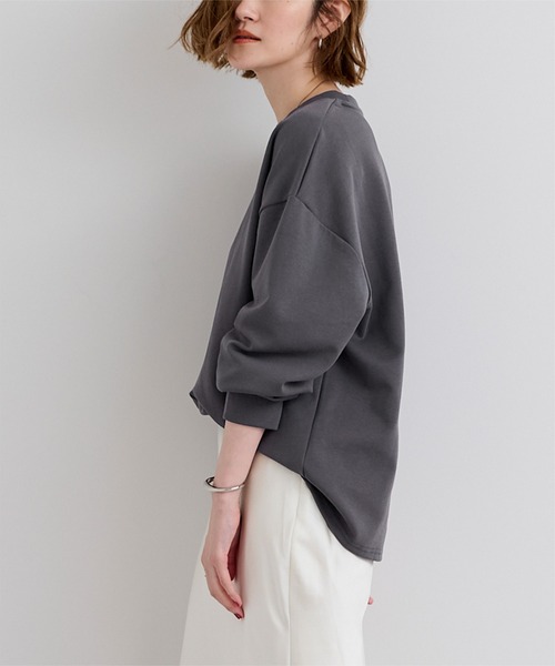 UR'S（ユアーズ）の「ベーシックロングTシャツ（Tシャツ/カットソー・レディース・ブラック/グレー/ホワイト/ダークネイビー・S/M/L）」の20枚目の写真