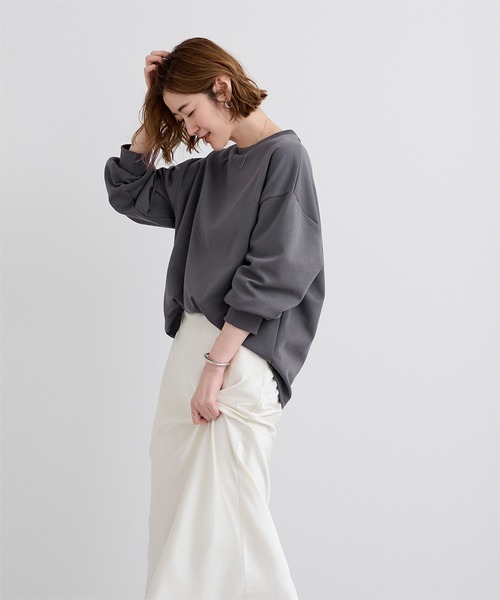 UR'S（ユアーズ）の「ベーシックロングTシャツ（Tシャツ/カットソー・レディース・ブラック/グレー/ホワイト/ダークネイビー・S/M/L）」の5枚目の写真