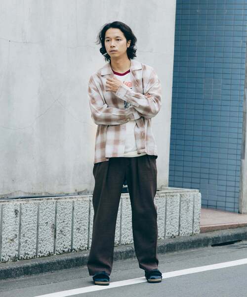 FIVE BROTHER（ファイブブラザー）の「FIVE BROTHER /ファイブブラザー 別注 オンブレチェック シャツ（シャツ/ブラウス・メンズ・ブラック/ブラウン/ネイビー・MEDIUM/LARGE）」の4枚目の写真