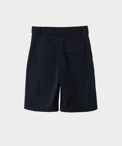 CINOH(チノ)の「ナイロンツータックハーフパンツ(その他パンツ・メンズ・ベージュ/ブラック/レッド・38/44/46)」の5枚目の写真