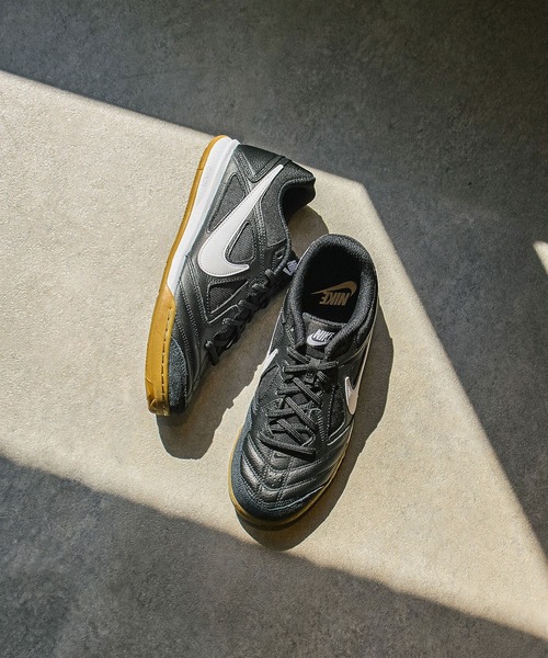 NIKE(ナイキ)の「(NIKE)GATO(スニーカー・レディース・ブラック/ブラウン・25cm/24cm)」の4枚目の写真