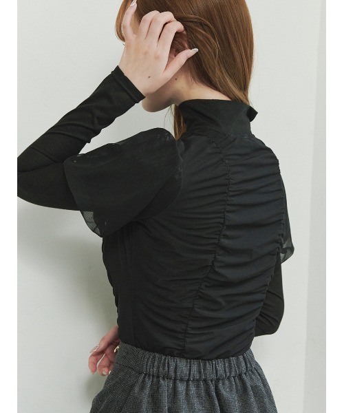 Stylevoice for xxx（スタイルヴォイスフォー）の「＜木村りかこさんコラボ＞シアーギャザーパフトップス＆ハイネックカットソーセット（Tシャツ/カットソー・レディース・ベージュ/ブラック/ホワイト・F）」の10枚目の写真