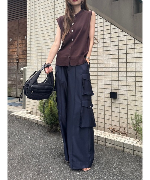 TRUNC（トランクエイティーエイト）の「Metal button Knit Vest（ベスト・レディース・ブラック/ブラウン・FREE）」の14枚目の写真