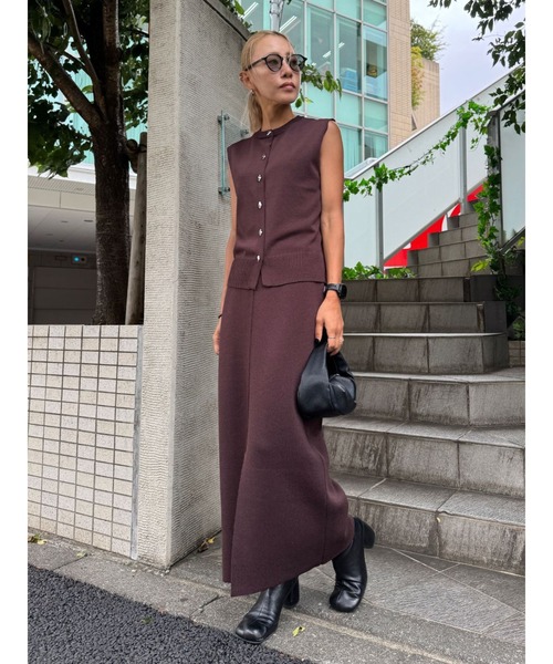 TRUNC（トランクエイティーエイト）の「Metal button Knit Vest（ベスト・レディース・ブラック/ブラウン・FREE）」の15枚目の写真