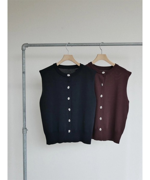 TRUNC（トランクエイティーエイト）の「Metal button Knit Vest（ベスト・レディース・ブラック/ブラウン・FREE）」の17枚目の写真