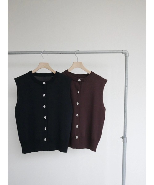TRUNC（トランクエイティーエイト）の「Metal button Knit Vest（ベスト・レディース・ブラック/ブラウン・FREE）」の18枚目の写真