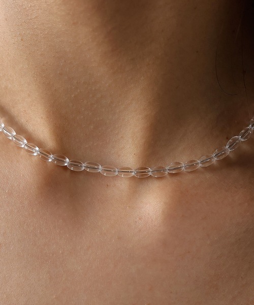 emesuelee(エメスーリー)の「クリアビーズネックレス(ネックレス・レディース・グリーン/レッド/ブラウン/ブラック/ホワイト・フリー)」の6枚目の写真