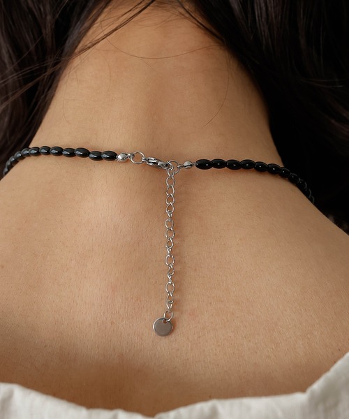 emesuelee(エメスーリー)の「クリアビーズネックレス(ネックレス・レディース・グリーン/レッド/ブラウン/ブラック/ホワイト・フリー)」の9枚目の写真