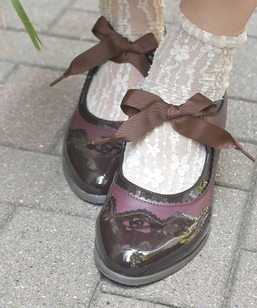 axes femme(アクシーズファム)の「配色カット甲あきパンプス(パンプス・レディース・ワイン/キナリ/ブラック・MEDIUM/LARGE)」の3枚目の写真