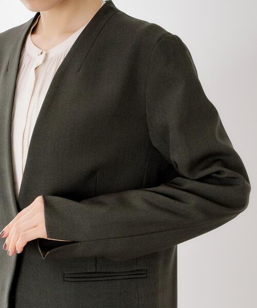 THE SHOP TK （ザ ショップ ティーケー ）の「ビジネスノーカラージャケット【セットアップ可/洗える】/CAVIANシリーズ（ノーカラージャケット・レディース・スミクロ/チャコールグレー・13/12）」の8枚目の写真