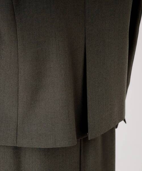 THE SHOP TK （ザ ショップ ティーケー ）の「ビジネスノーカラージャケット【セットアップ可/洗える】/CAVIANシリーズ（ノーカラージャケット・レディース・スミクロ/チャコールグレー・13/12）」の5枚目の写真