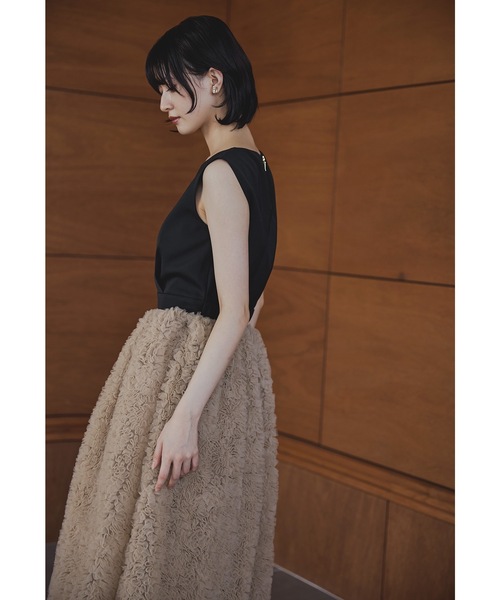 niana(ニアナ)の「モコモコセットアップドレス 2点セット トップス スカート 結婚式 成人式 同窓会 ディナー デイリー パーティードレス オケージョンドレス お呼ばれワンピース(ドレス・レディース・ブラック/チャコール/ベージュ×ブラック・L/M/S)」の21枚目の写真