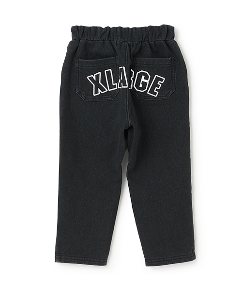 XLARGE KIDS（エクストララージキッズ）の「バックロゴカットデニムテーパードパンツ（デニムパンツ・キッズ・ブルー/ブラック・120cm/140cm/110cm/100cm/130cm/90cm）」の4枚目の写真