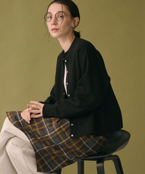 BEAUTY&YOUTH UNITED ARROWS（ビューティーアンドユースユナイテッドアローズ）の「ダブルフェイス リングボタンカーディガン ウォッシャブル（カーディガン/ボレロ・レディース・ブラック/オフホワイト/グレー系/ライトピンク・M/S）」の21枚目の写真