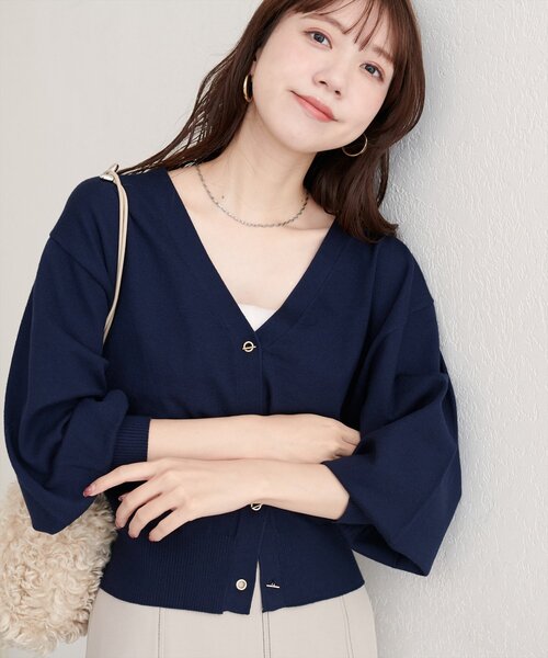 natural couture（ナチュラルクチュール）の「ハトメバーベーシックカーディガン（カーディガン/ボレロ・レディース・ネイビー/ボルドー/グレー/オフホワイト/グレイッシュベージュ/ブラック・FREE）」の10枚目の写真