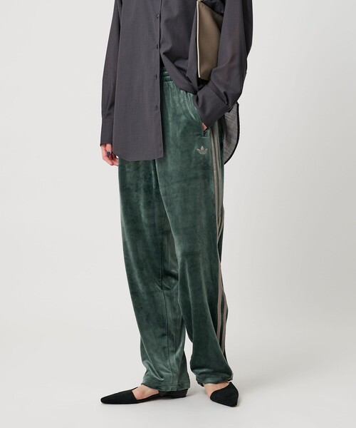 adidas Originals（アディダスオリジナルス）の「＜adidas Originals＞ファイヤーバード ベロアトラックパンツ（その他パンツ・レディース・ダークブラウン/ダークグレー/ダークグリーン・2XS/S/XS）」の10枚目の写真