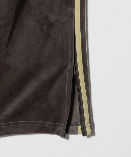 adidas Originals（アディダスオリジナルス）の「＜adidas Originals＞ファイヤーバード ベロアトラックパンツ（その他パンツ・レディース・ダークブラウン/ダークグレー/ダークグリーン・2XS/S/XS）」の22枚目の写真