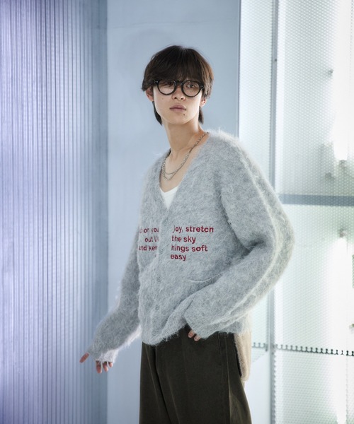 sedacle(セダクル)の「刺繍シャギーニットカーディガン(カーディガン/ボレロ・レディース・ネイビー/ダークブラウン/グレー・SMALL/MEDIUM/LARGE)」の4枚目の写真