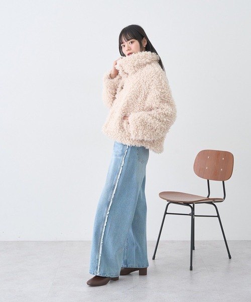 earth music&ecology（アースミュージックアンドエコロジー）の「【2025AW】プードルファーショートブルゾン（ブルゾン・レディース・ブラウン/クリーム/ピンクベージュ・FREE）」の13枚目の写真