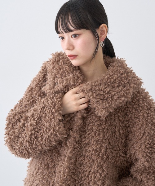 earth music&ecology（アースミュージックアンドエコロジー）の「【2025AW】プードルファーショートブルゾン（ブルゾン・レディース・ブラウン/クリーム/ピンクベージュ・FREE）」の9枚目の写真