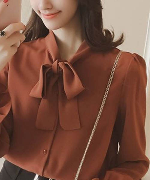 SallyLunn(サリーラン)の「リボンネックカジュアルシャツ(シャツ/ブラウス・レディース・イエロー/ホワイト/ブラウン・MEDIUM/LARGE)」の4枚目の写真
