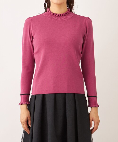 TO BE CHIC(トゥー ビー シック)の「フリルハイネック ニット(ニット/セーター・レディース・グレー系その他2/グリーン系その他3/レッド系その他/ブラック/オフホワイト/ピンク系その他2・40/42)」の14枚目の写真