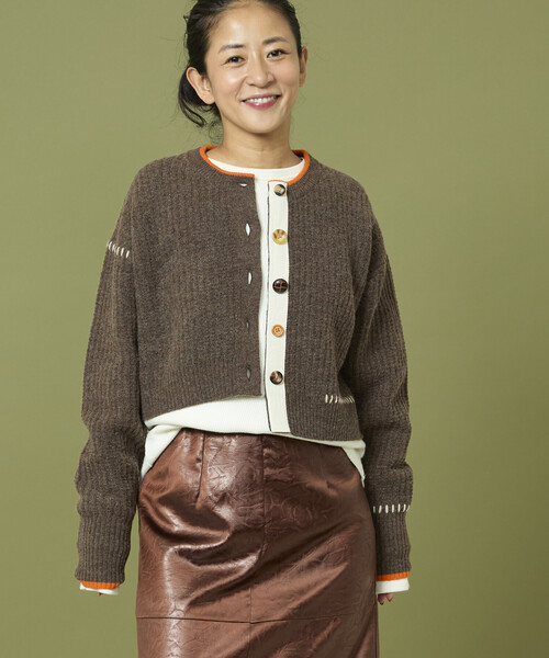 Freada（フリーダ）の「Freada/フリーダ ショート丈 配色 ニットカーディガン（カーディガン/ボレロ・レディース・ダークブラウン/グレー・ONE SIZE）」の12枚目の写真