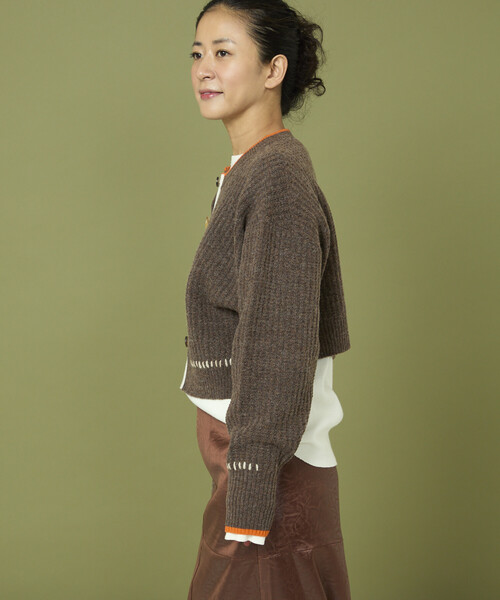 Freada（フリーダ）の「Freada/フリーダ ショート丈 配色 ニットカーディガン（カーディガン/ボレロ・レディース・ダークブラウン/グレー・ONE SIZE）」の16枚目の写真