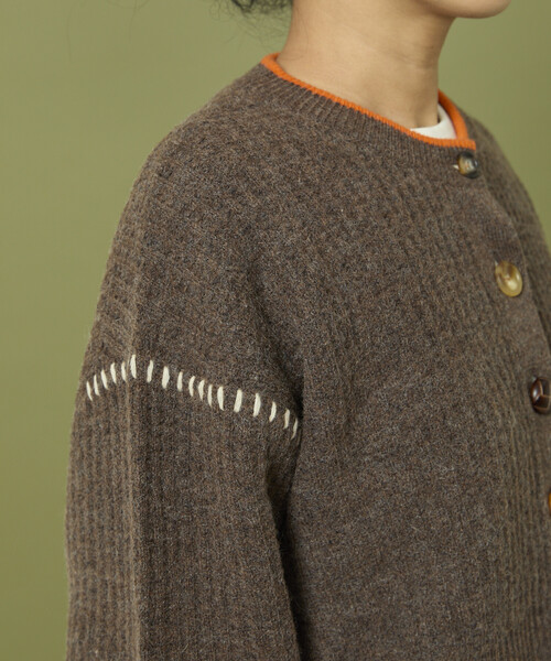 Freada（フリーダ）の「Freada/フリーダ ショート丈 配色 ニットカーディガン（カーディガン/ボレロ・レディース・ダークブラウン/グレー・ONE SIZE）」の22枚目の写真