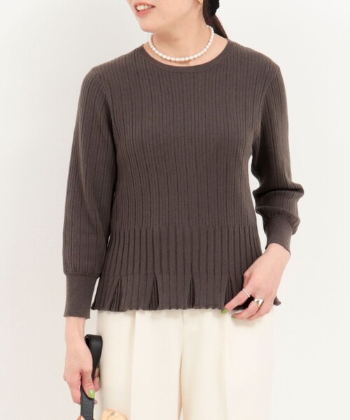 MICO COULIER(ミコクリエ)の「ティアードリブニットプルオーバー(ニット/セーター・レディース・ブラウン/レッド/グレー・38)」の5枚目の写真