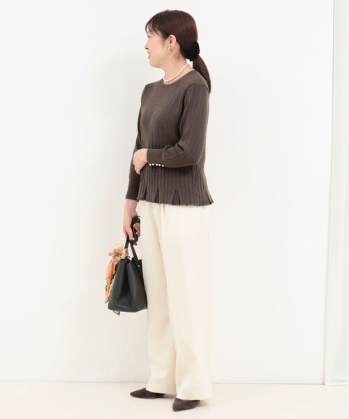 MICO COULIER(ミコクリエ)の「ティアードリブニットプルオーバー(ニット/セーター・レディース・ブラウン/レッド/グレー・38)」の8枚目の写真