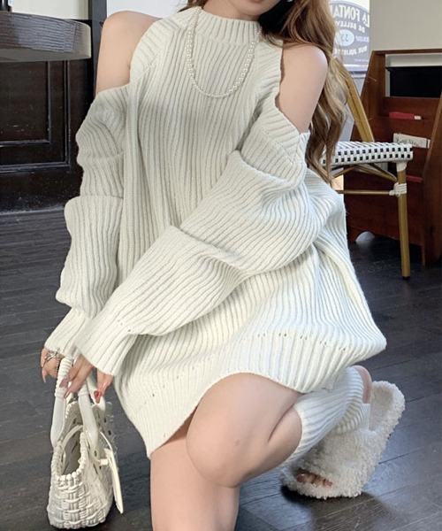 Miniministore(ミニミニストア)の「オープンショルダーニットワンピースミニ丈(ワンピース・レディース・グレイッシュベージュ/ブラック/ライトグレー・FREE)」の9枚目の写真