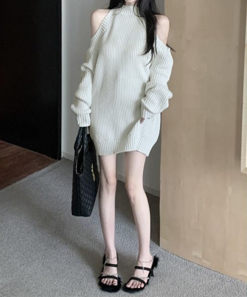 Miniministore(ミニミニストア)の「オープンショルダーニットワンピースミニ丈(ワンピース・レディース・グレイッシュベージュ/ブラック/ライトグレー・FREE)」の20枚目の写真