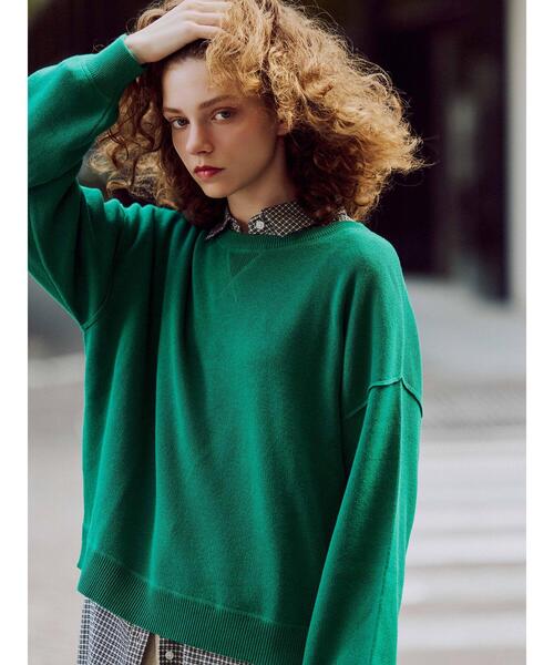 Lugnoncure(ルノンキュール)の「スウェットライククルーネックニット(ニット/セーター・レディース・ブラック/オフホワイト/レッド/グリーン/モカ・F)」の1枚目の写真