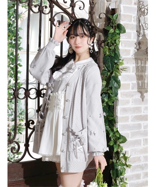 NOEMIE(ノエミー)の「キラキラリボンケーブルカーディガン(カーディガン/ボレロ・レディース・オフホワイト/サックスブルー/ブラック/ピンク・M)」の9枚目の写真