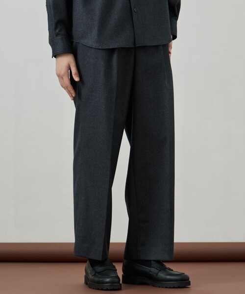 UNITED TOKYO（ユナイテッドトウキョウ）の「ウールフラノ  2タックストレートパンツ（その他パンツ・メンズ・ブラウン/ダークグレー/チェック・1/2）」の2枚目の写真