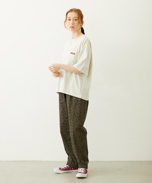 MILKFED.(ミルクフェド)の「BAR LOGO POCKET TEE(Tシャツ/カットソー・レディース・ライトピンク/ブラック/オートミール・L/M)」の4枚目の写真